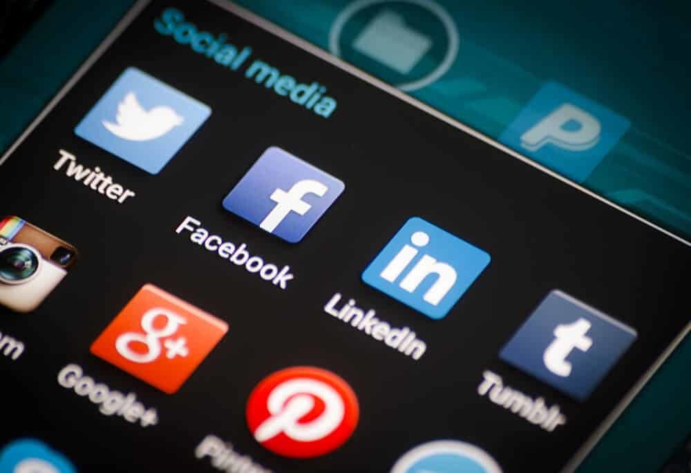 logos_linkedin_twitter